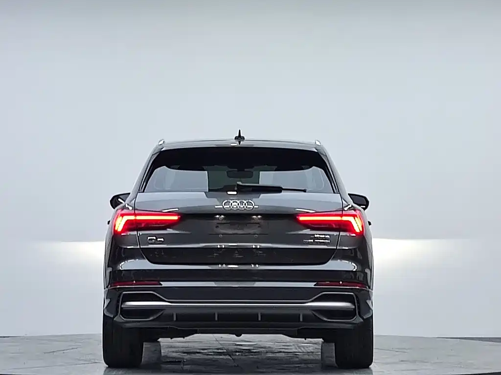 Audi Q3 2022 — фото 20