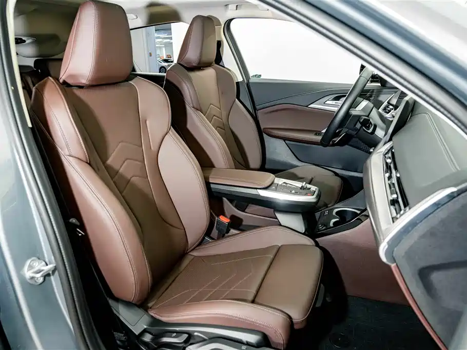 BMW X2 2025 — фото 19