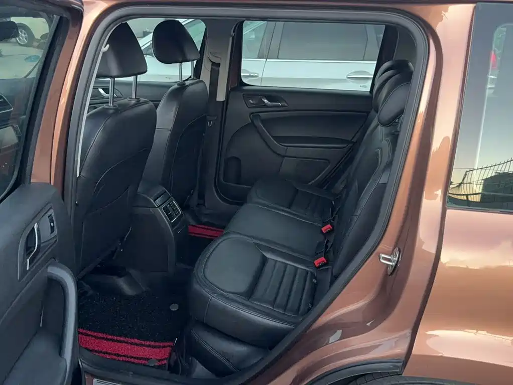Skoda Yeti 2015 — фото 13