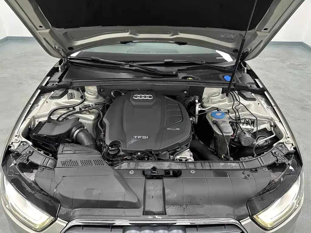 Audi A4L 2015 — фото 19