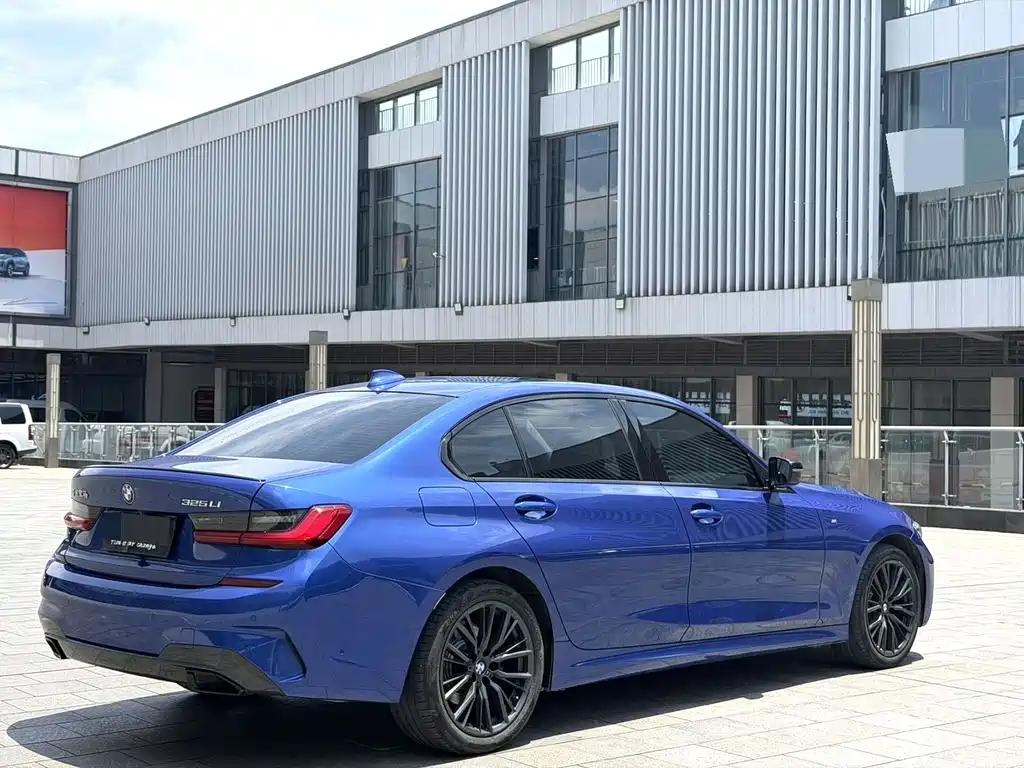 BMW 3 Series 2020 — фото 15