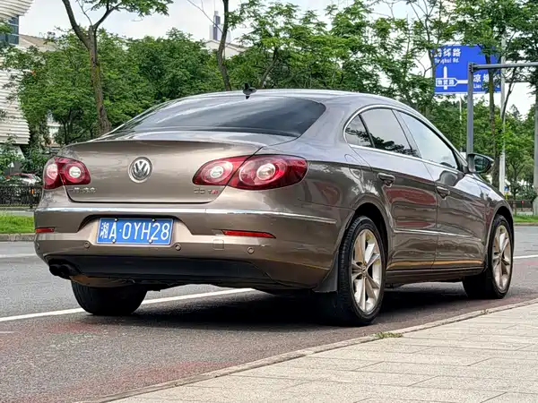 Volkswagen CC 2011