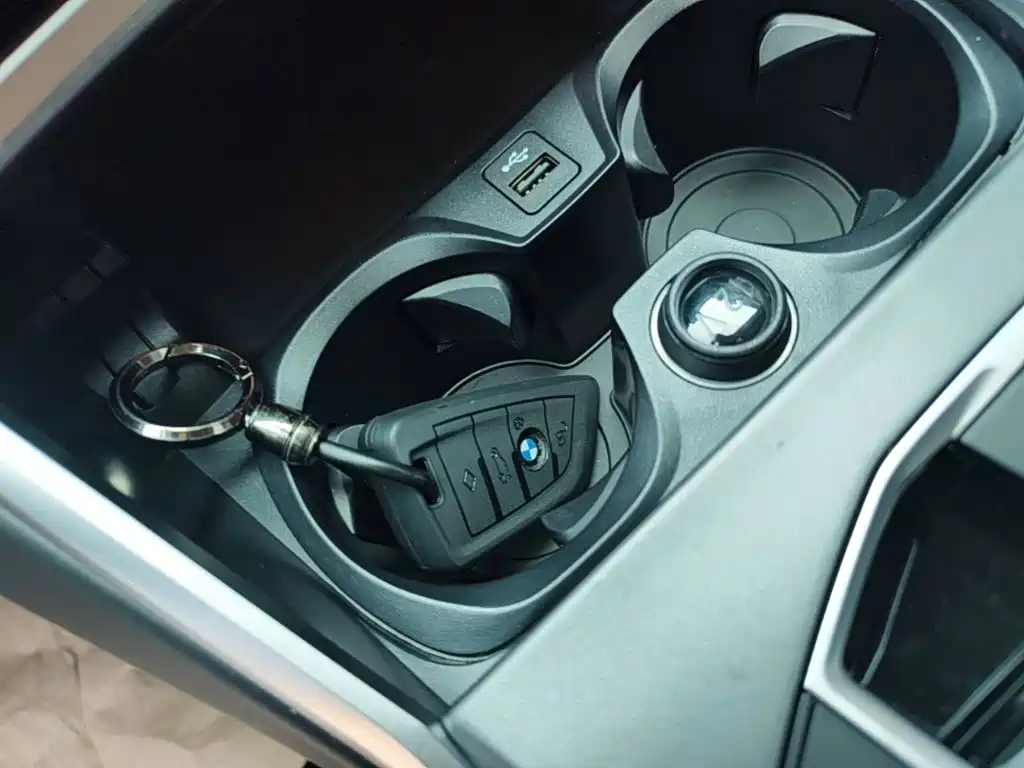 BMW i3 2025 — фото 9
