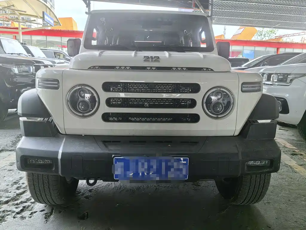 212 212 T01 2025