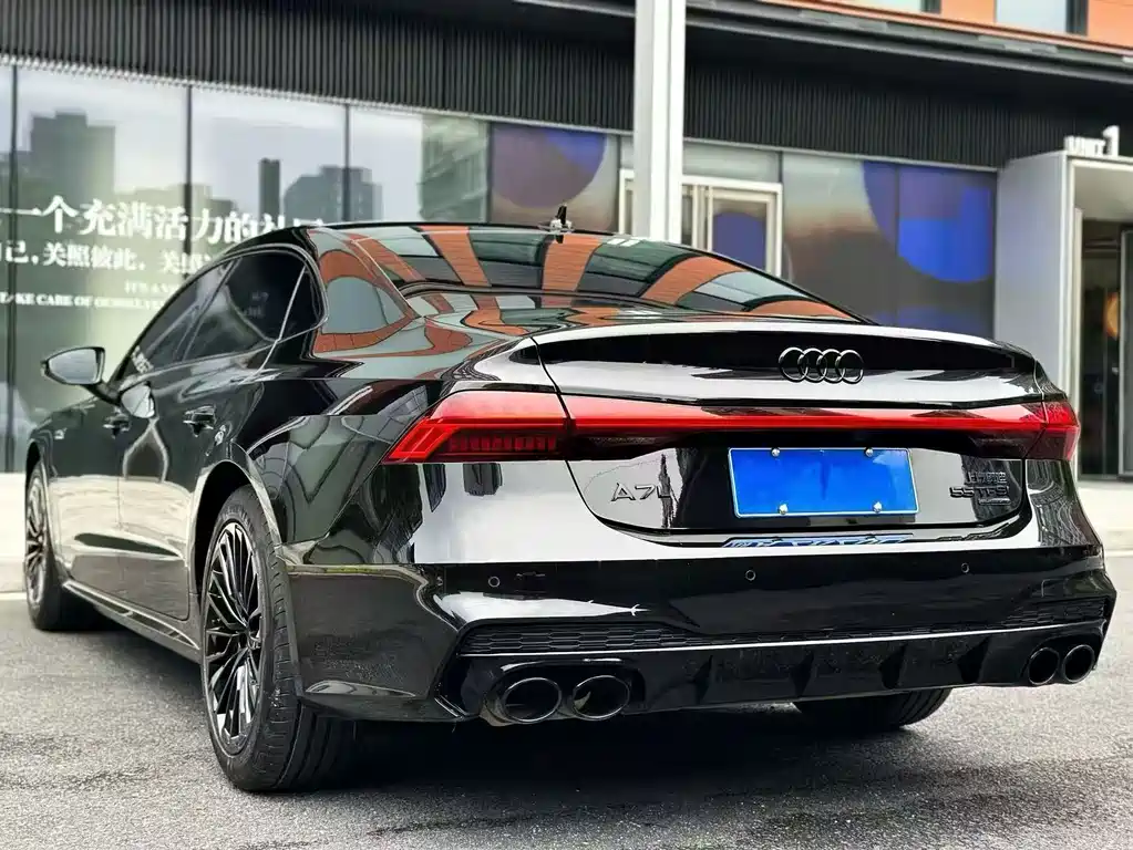 Audi A7L 2025 — фото 9