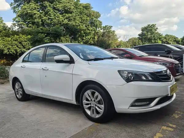 Geely Emgrand 2015
