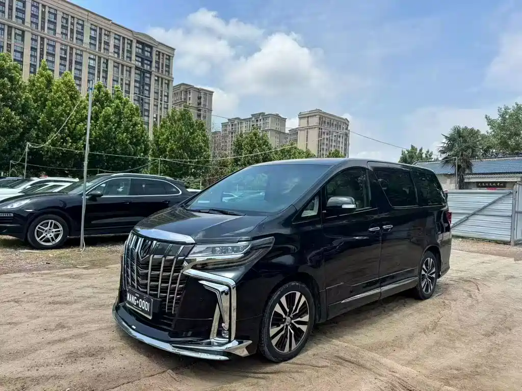Toyota Alphard 2011