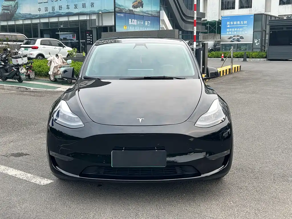 Tesla Model Y 2022 — фото 2