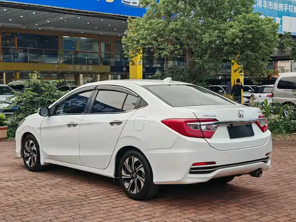 Honda Crider 2016
