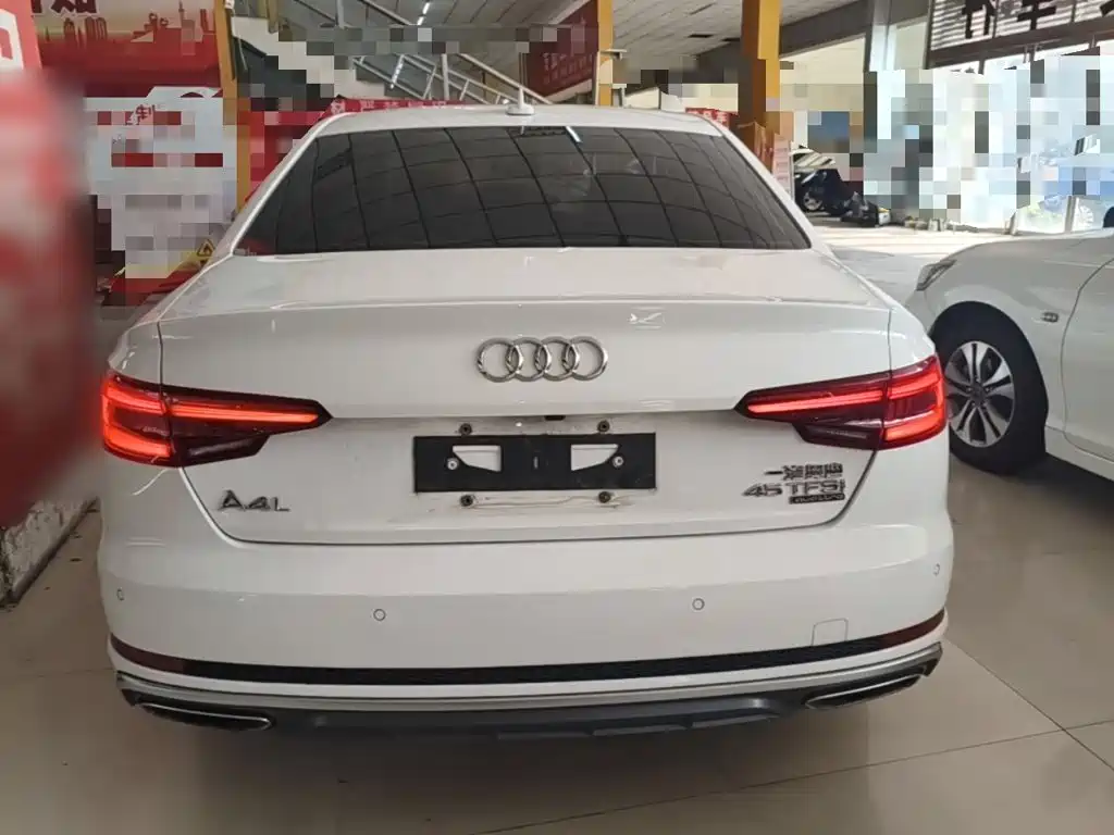Audi A4L 2020