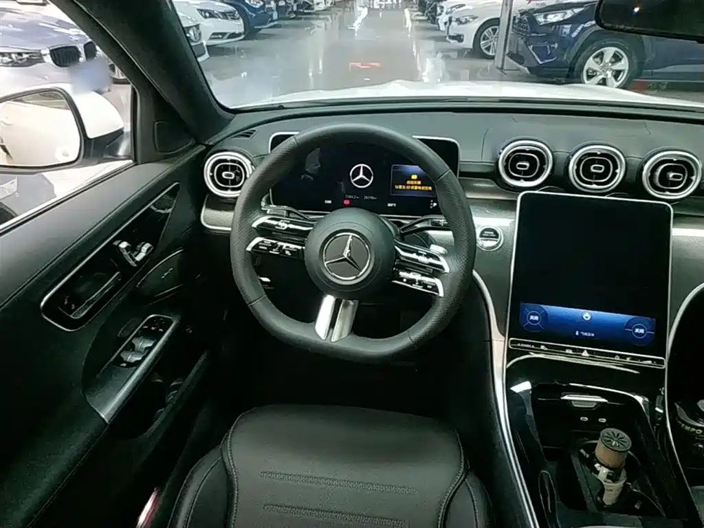 Mercedes-Benz C-Class 2023 — фото 11