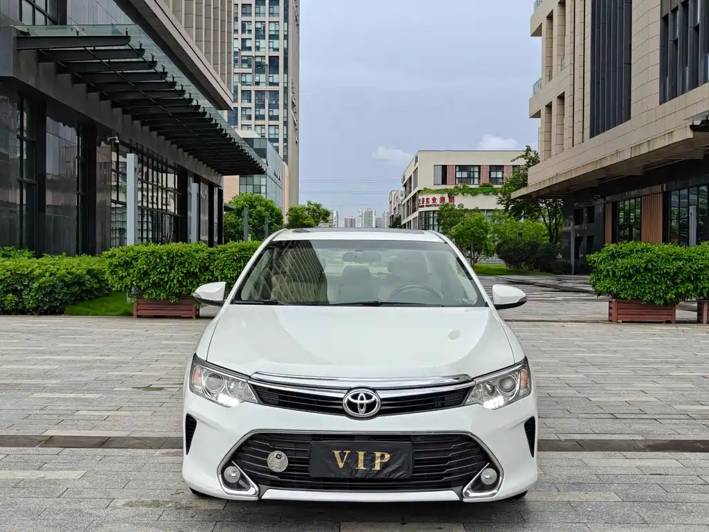 Toyota Camry 2017