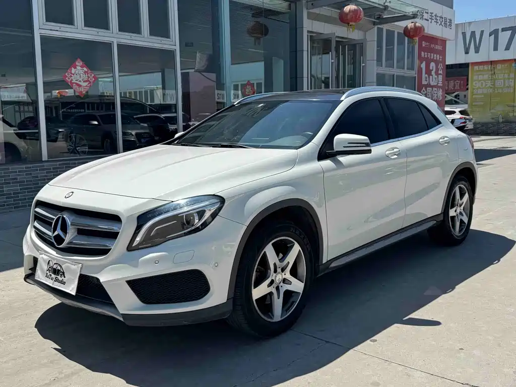 Mercedes-Benz GLA 2015