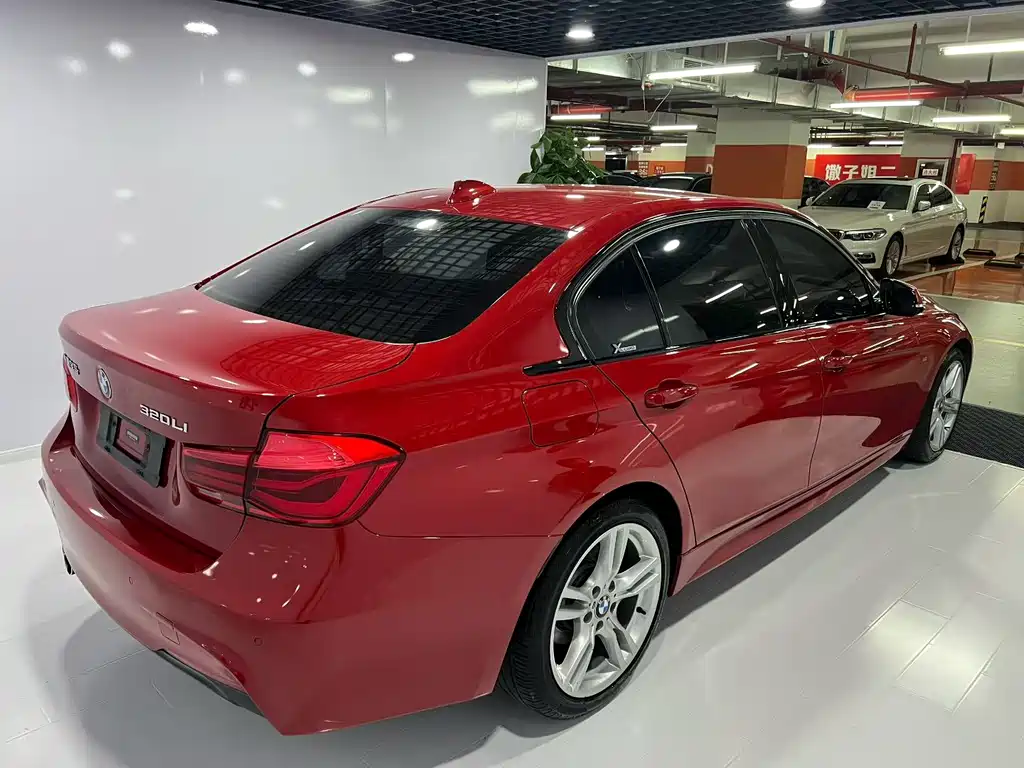 BMW 3 Series 2017 — фото 9