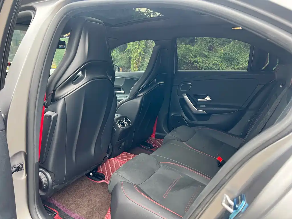 Mercedes-Benz A-Class AMG 2022 — фото 6