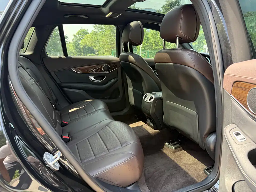 Mercedes-Benz GLC 2019 — фото 17