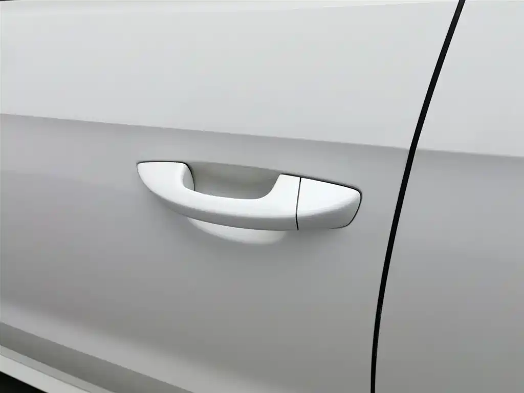 Volkswagen Lavida 2017 — фото 18
