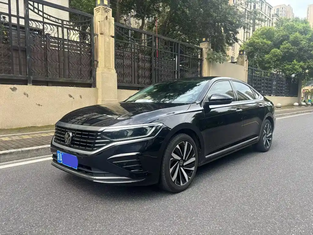Volkswagen Passat 2023