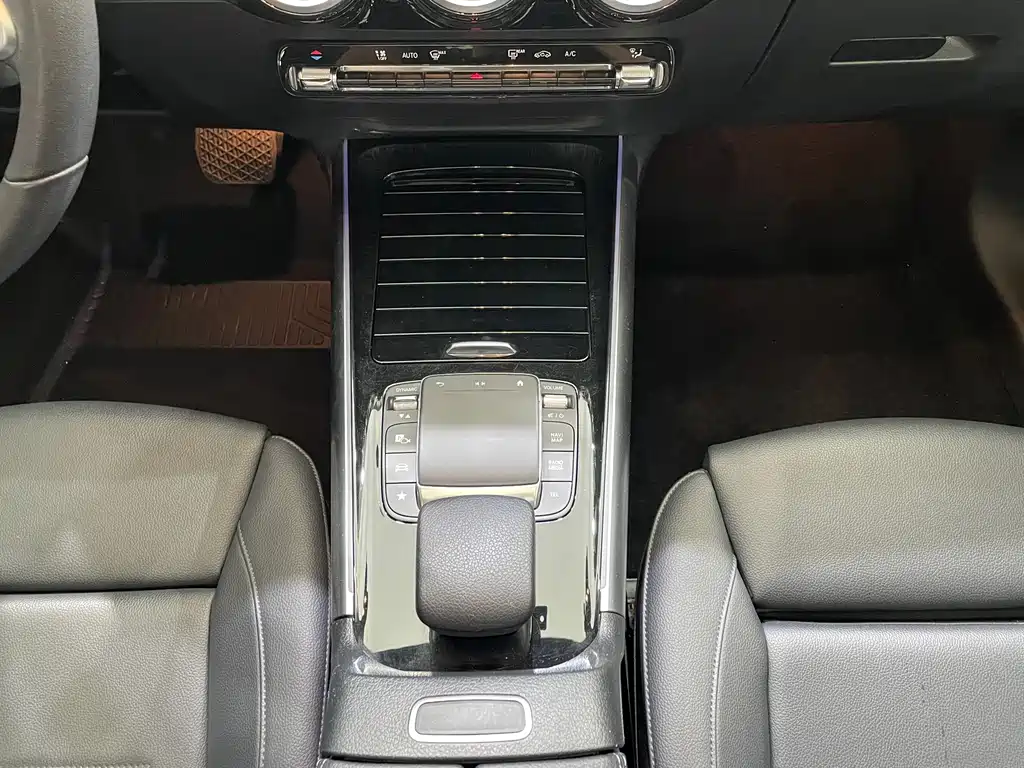 Mercedes-Benz GLA 2022 — фото 18