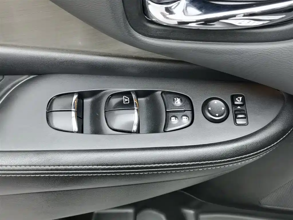 Nissan Murano 2018 — фото 9