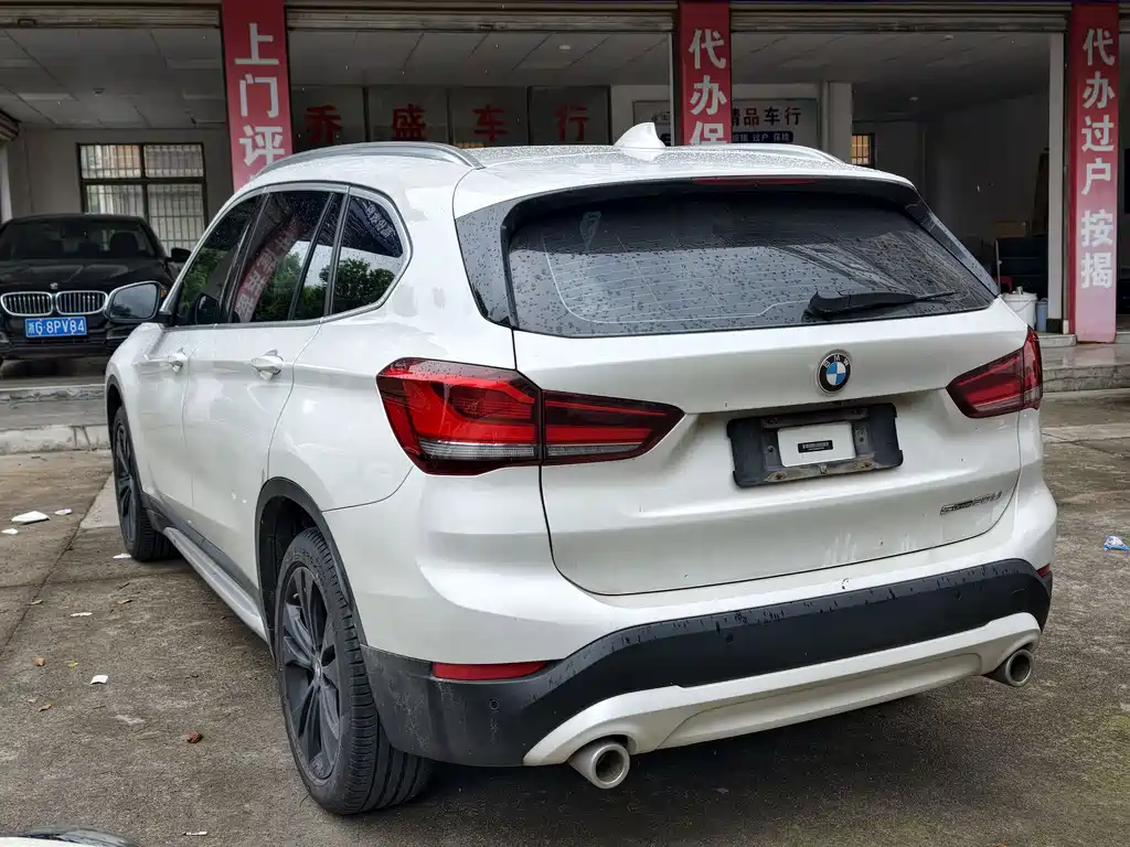 BMW X1 2020 — фото 3