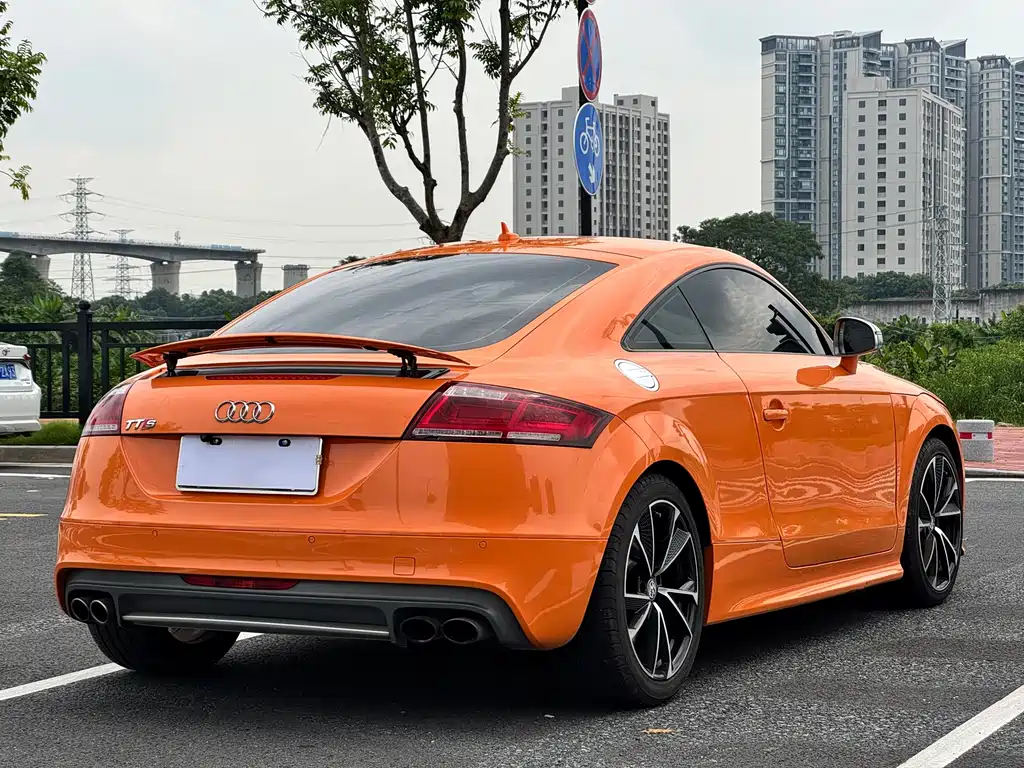 Audi TTS 2012 — фото 11
