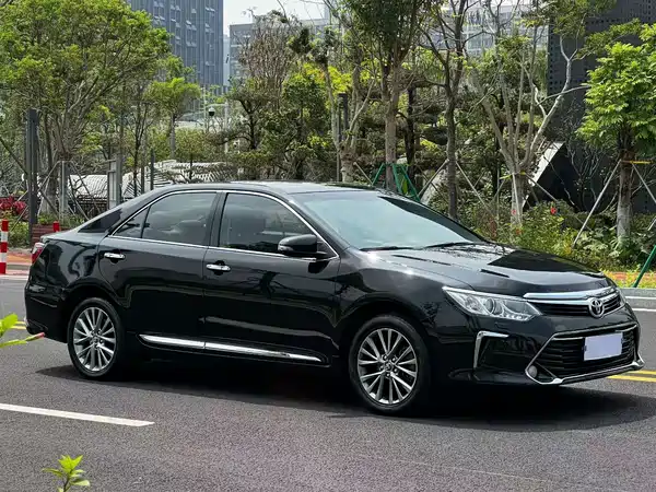 Toyota Camry 2017