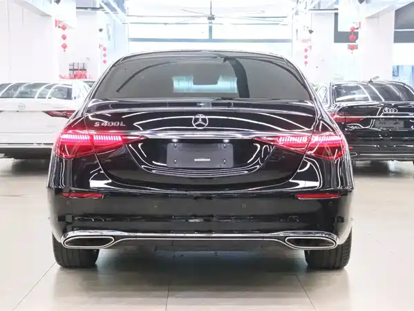 Mercedes-Benz S-Class 2023