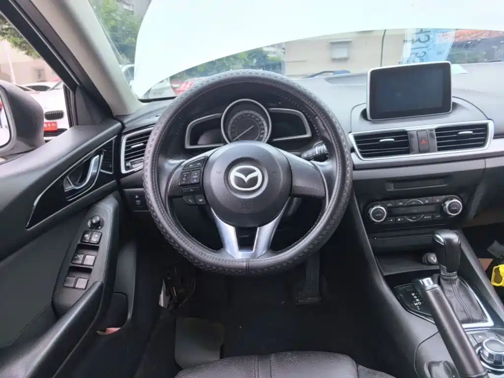 Mazda 3 Angkesela 2015 — фото 11