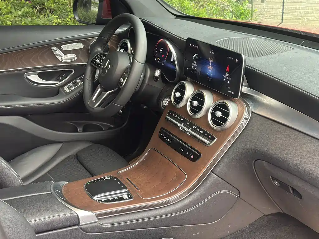 Mercedes-Benz GLC 2020 — фото 14