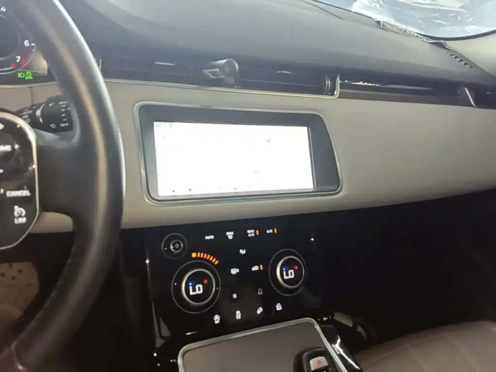 Land Rover Evoque 2020 — фото 13