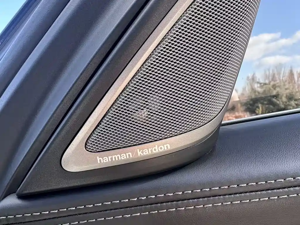 BMW 7 Series 2017 — фото 9