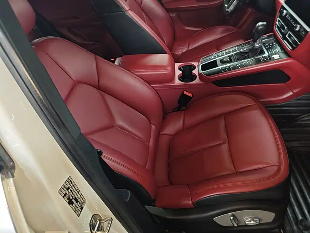 Porsche Macan 2019 — фото 25