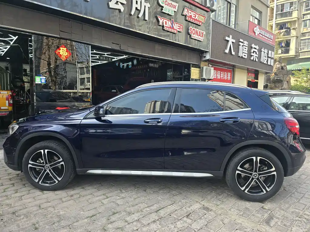Mercedes-Benz GLA 2018 — фото 12