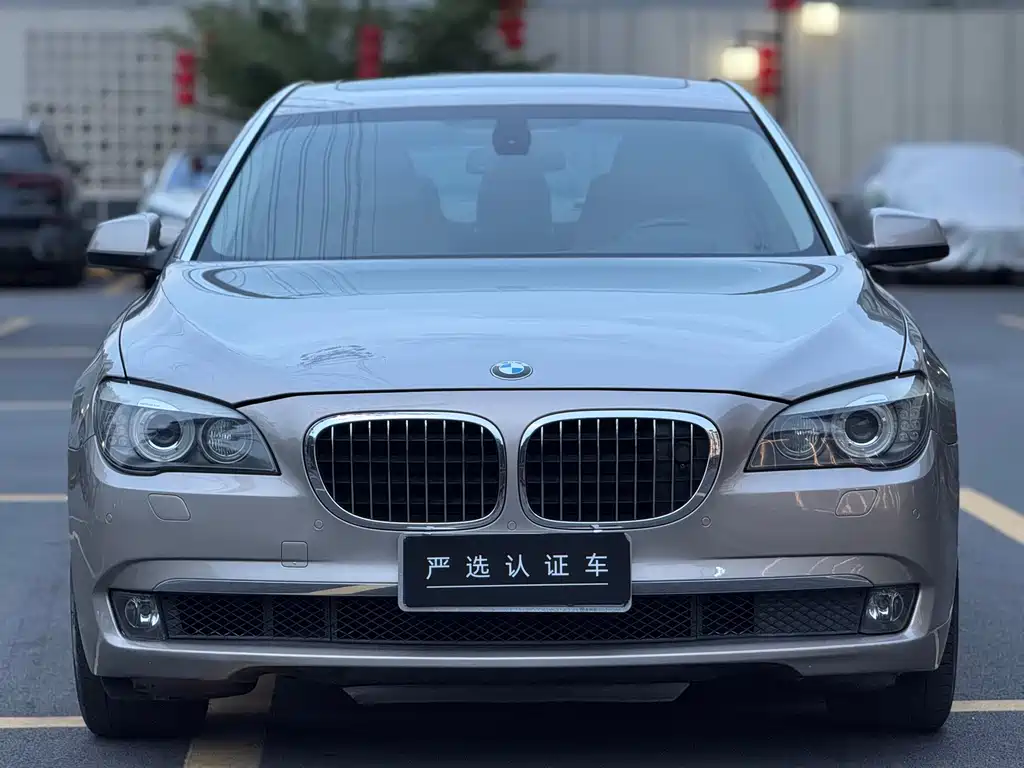 BMW 7 Series 2012 — фото 2