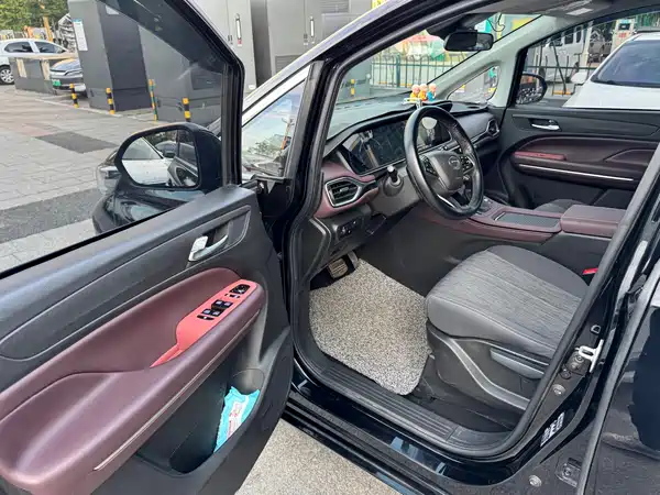 GAC Trumpchi M6 2023