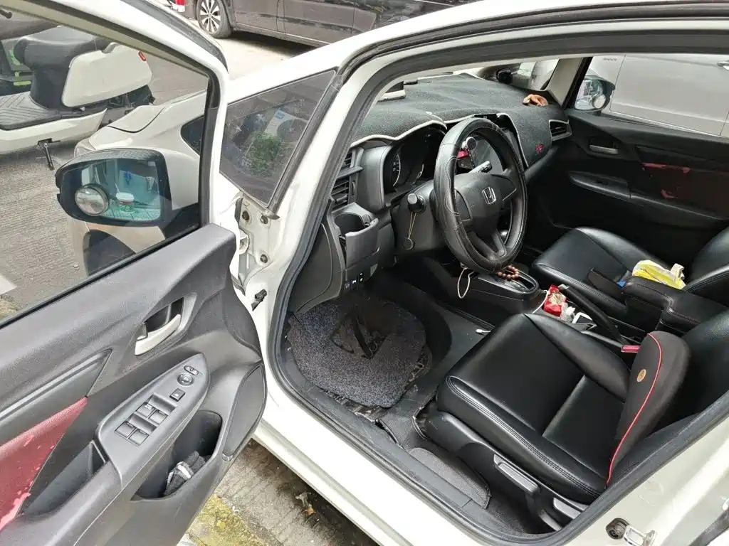Honda Fit 2016 — фото 14