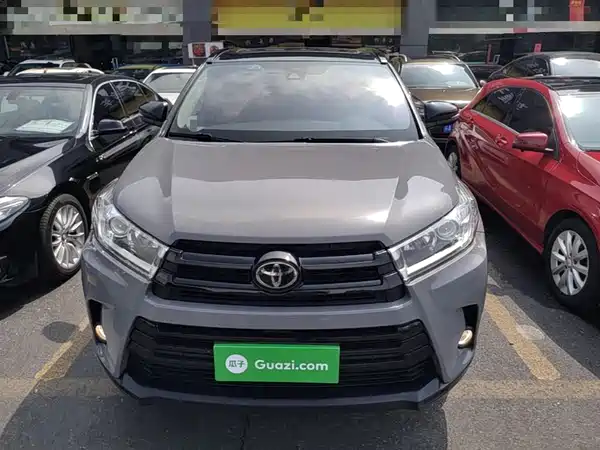 Toyota Highlander 2021