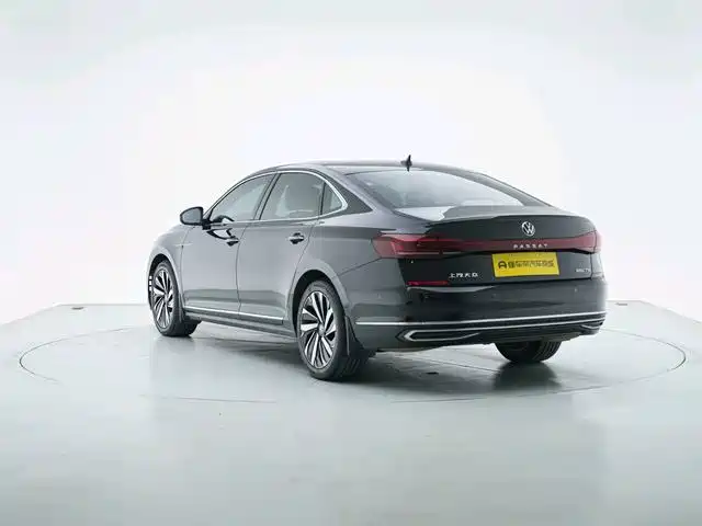 Volkswagen Passat 2024