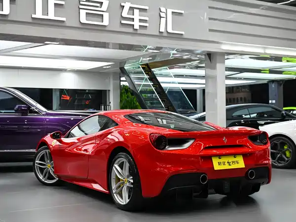 Ferrari 488 2015