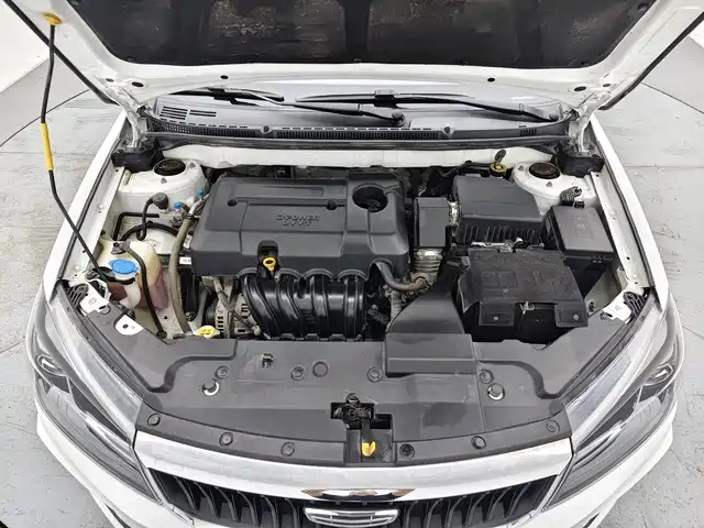 Geely Emgrand 2021