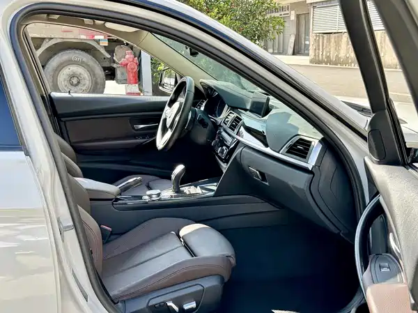 BMW 3 Series 2018