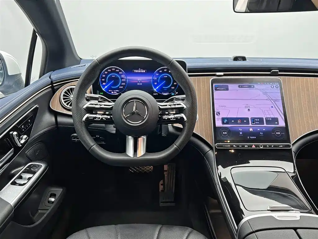 Mercedes-Benz EQE 2025 — фото 20