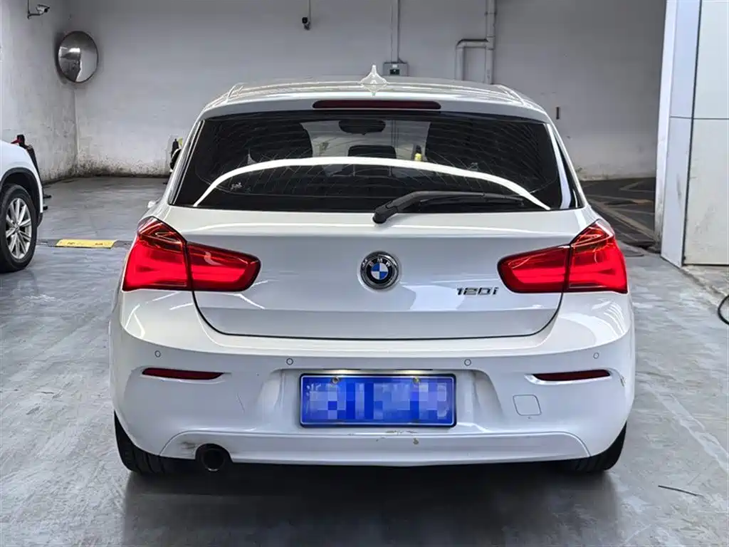 BMW 1 Series 2016 — фото 18