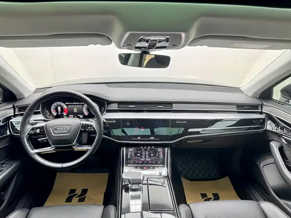 Audi A8 2021