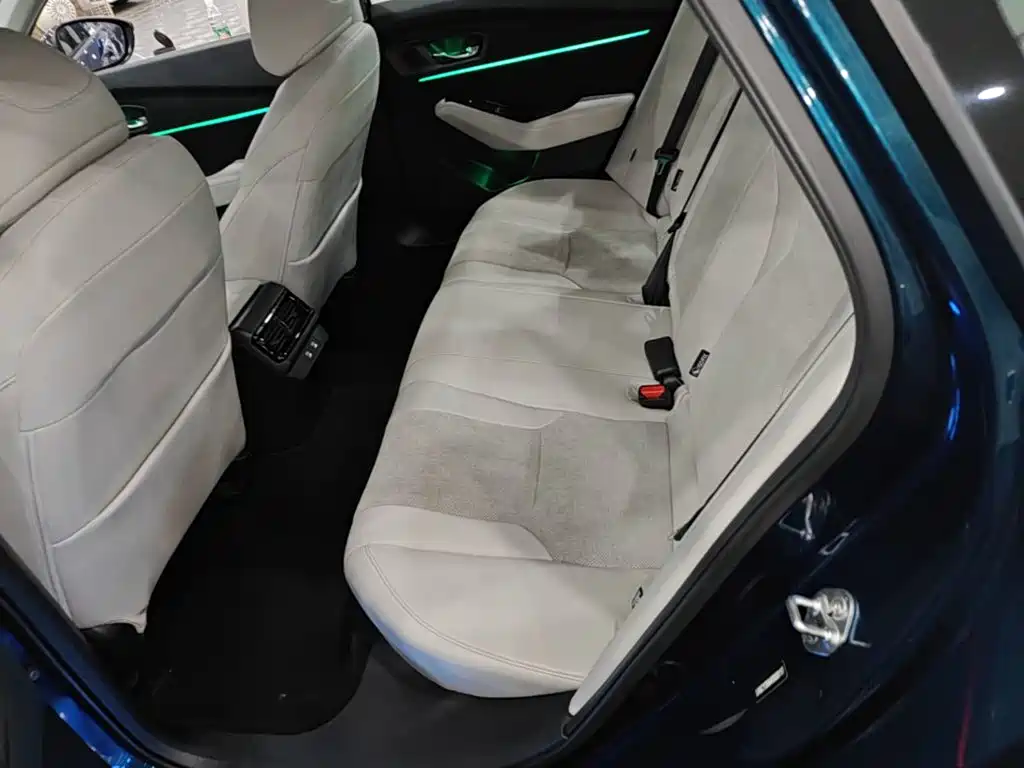 Honda Accord New Energy 2023 — фото 17
