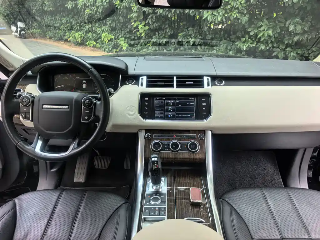 Land Rover Range Rover Sport 2016 — фото 10
