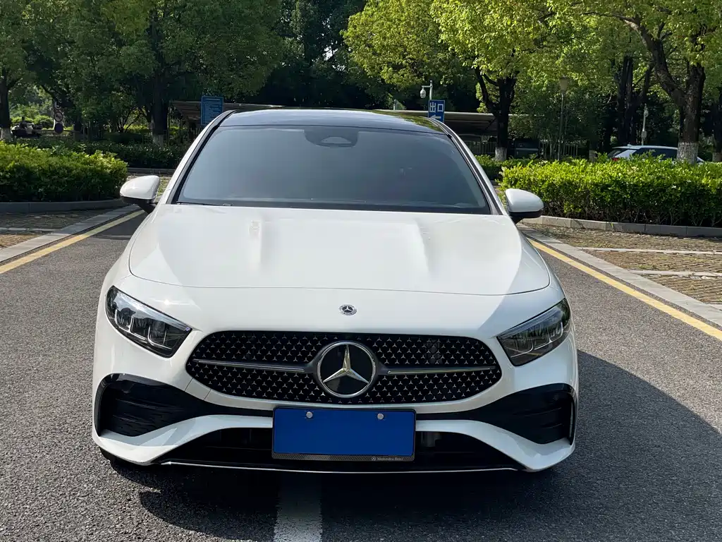 Mercedes-Benz A-Class 2025 — фото 2