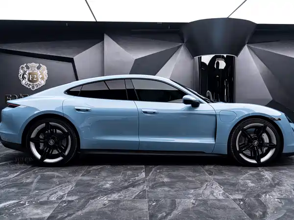 Porsche Taycan 2024