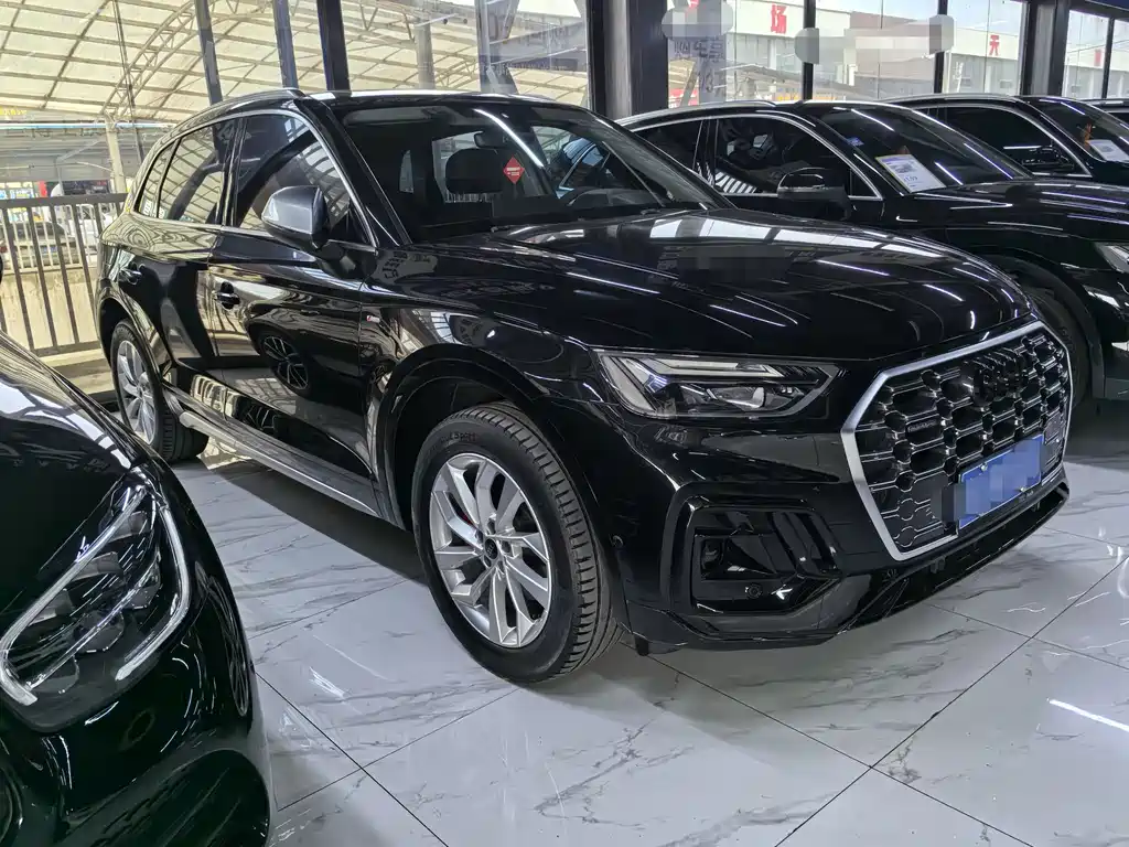 Audi Q5L 2023 — фото 3
